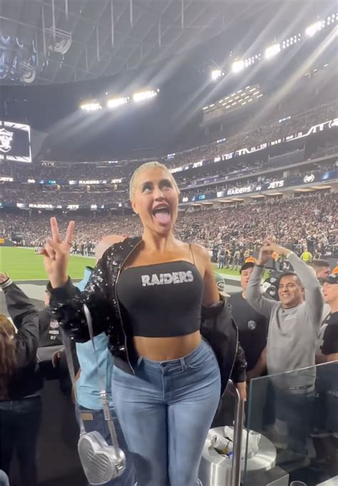 Danii Banks Raiders Video 